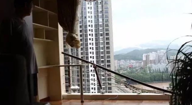 为什么购买的断桥铝窗户会起雾？